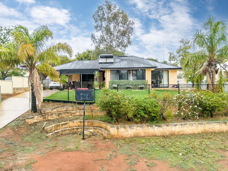 8 Freind Place, Northam WA 6401