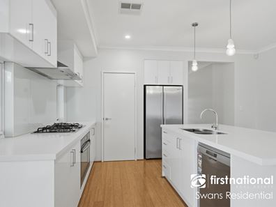 70 Windermere Boulevard, Aveley WA 6069