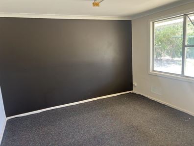 8 Longhurst Street, Narembeen WA 6369