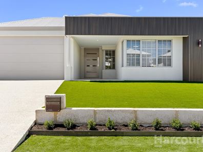 15 Leisure Way, Halls Head WA 6210