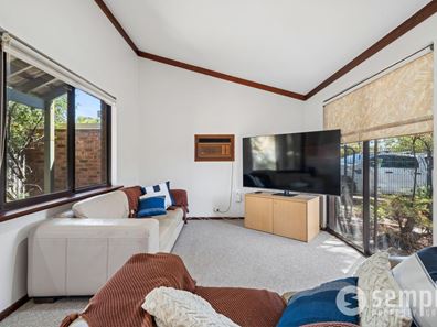 8 Gama Court, Parkwood WA 6147