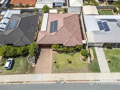 11 Axford Road, Alexander Heights WA 6064