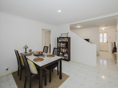14 Cycas Court, Marangaroo WA 6064