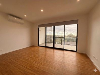405/14 Leila Street, Cannington WA 6107