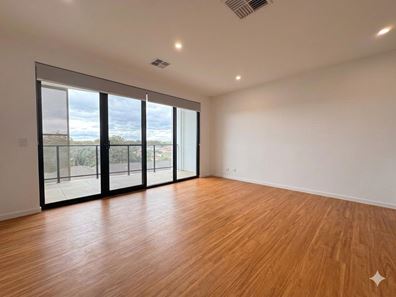 405/14 Leila Street, Cannington WA 6107