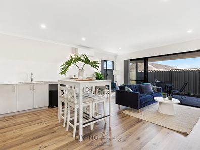 Room/6  13 Chaplin Road, Success WA 6164