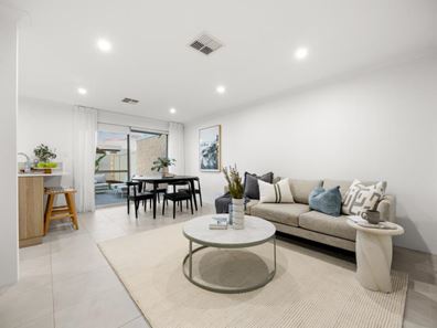 4 Molise Lane, Woodvale WA 6026