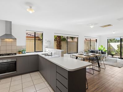 2/222 Hill View Terrace, Bentley WA 6102