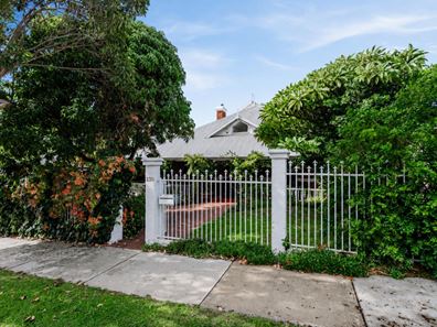 130 St Leonards Avenue, West Leederville WA 6007