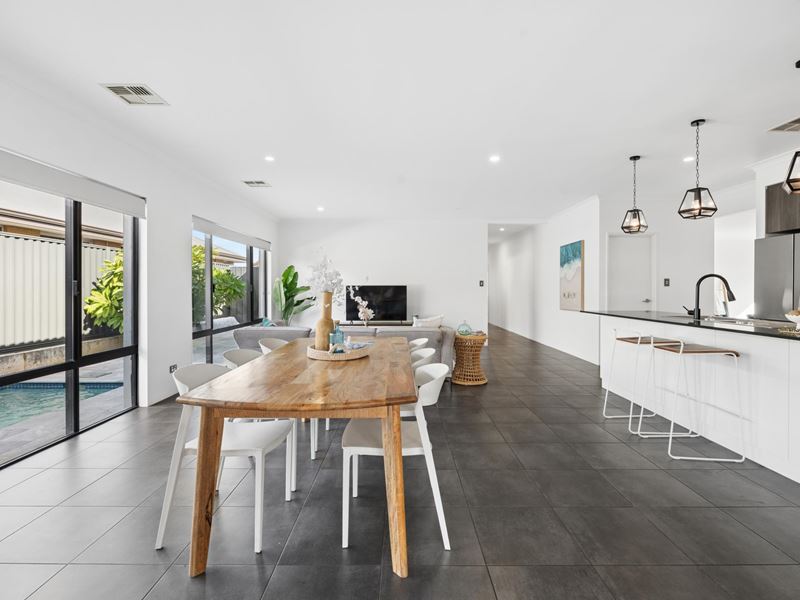 25 Watson Road, Wanneroo WA 6065