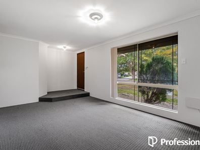 86 Riverside Lane, Seville Grove WA 6112