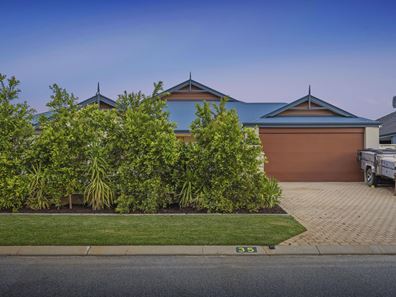 35 CLAREMORRIS PARKWAY, Butler WA 6036