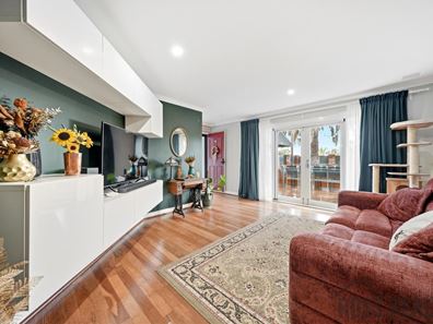 31 Napier Road, Morley WA 6062