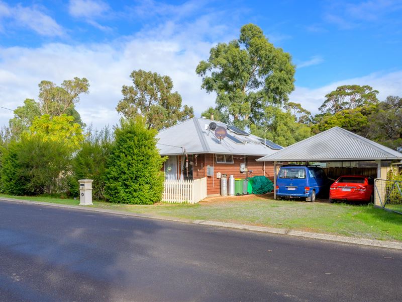 13 McDowell Street, Yarloop