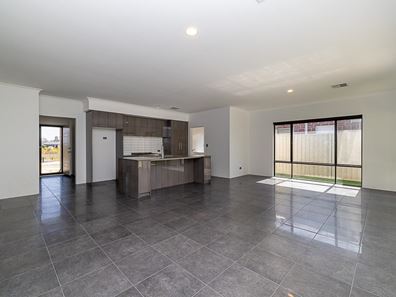 51 Greenpoint Way, Hilbert WA 6112