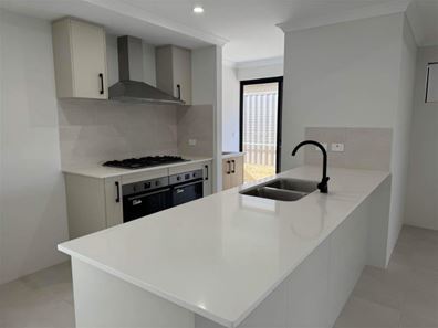 14 Hampshire Way, Baldivis WA 6171