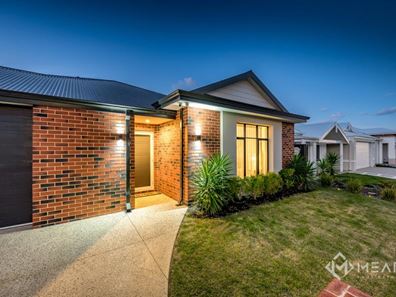39 Martinich Drive, Caversham WA 6055