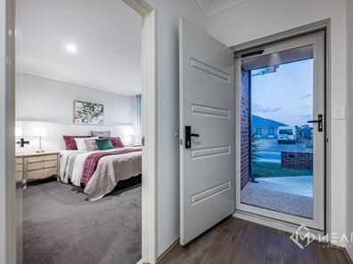 39 Martinich Drive, Caversham WA 6055
