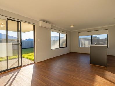 128 Weewar Circuit, South Yunderup WA 6208