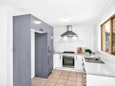 8 Fysh Place, Huntingdale WA 6110