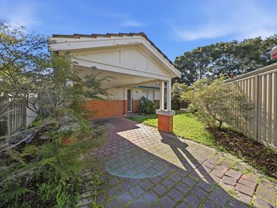 31 River Bank Drive, Gosnells WA 6110