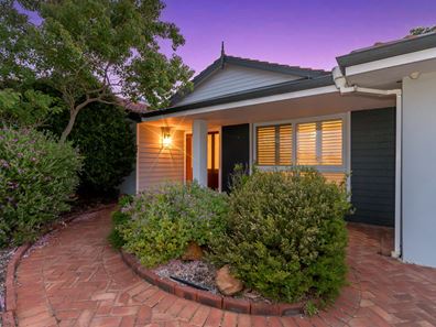 13 Sierra  Chase, Leeming WA 6149
