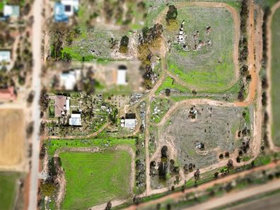 64 Chegwidden Avenue, Merredin WA 6415