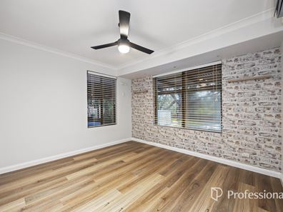 89 Lagoon Drive, Yanchep WA 6035