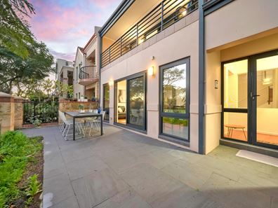 65 Waterway Crescent, Ascot WA 6104
