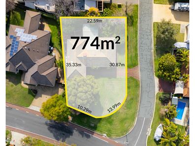 12 Unwin Crescent, Salter Point WA 6152