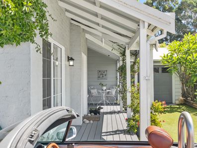 6B Bombard Street, Ardross WA 6153