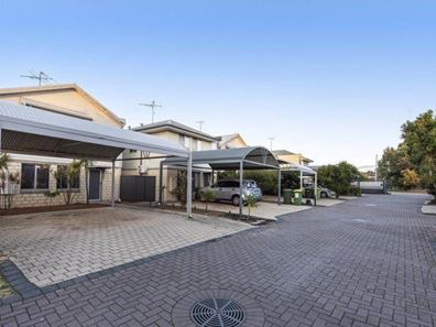 13/14 Wattleglen Avenue, Erskine WA 6210
