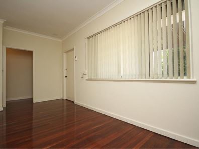 33 Scanlon Way, Lockridge WA 6054