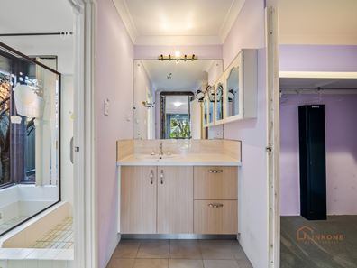 55 Findlay Road, Leeming WA 6149