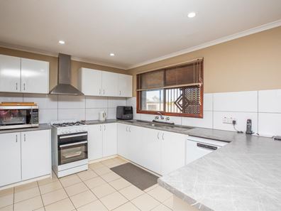 2 Bottlebrush Crescent, South Hedland WA 6722