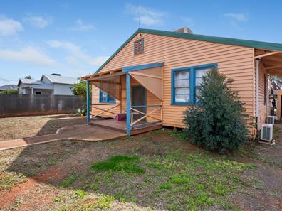 195 Wittenoom Street, Victory Heights WA 6432