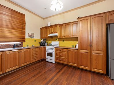 195 Wittenoom Street, Victory Heights WA 6432