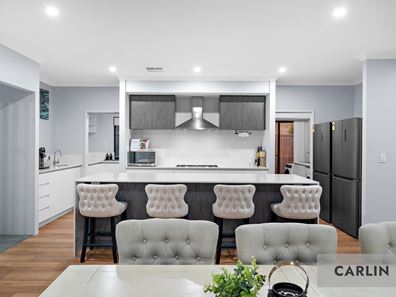 18 Hanbury Loop, Success WA 6164