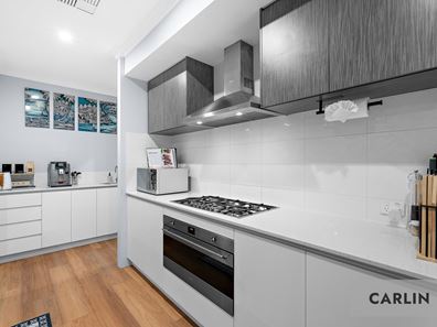 18 Hanbury Loop, Success WA 6164