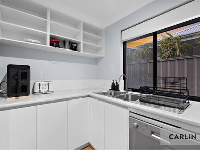 18 Hanbury Loop, Success WA 6164