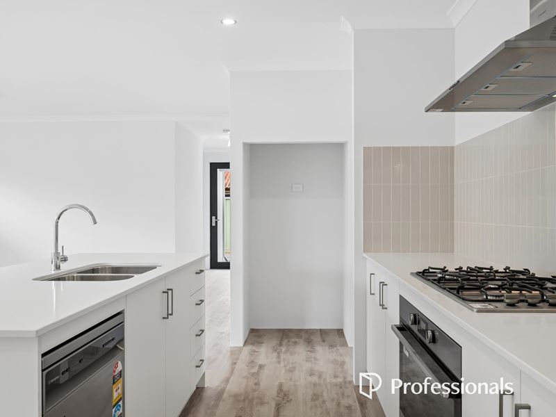 32A Sussex Road, Forrestfield WA 6058