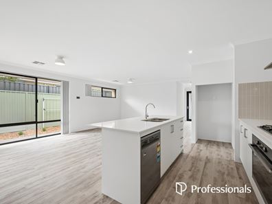 32A Sussex Road, Forrestfield WA 6058