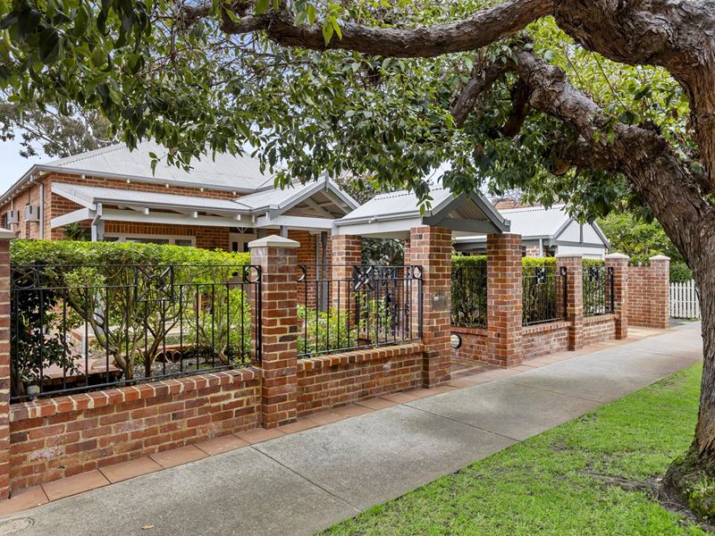 203 Eighth Avenue, Inglewood WA 6052