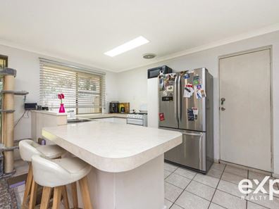 70 Wilderness  Drive, Dawesville WA 6211