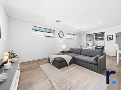 21 Tremblant Drive, Brabham WA 6055