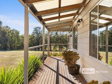 1434 Clifford  Street, Collie WA 6225