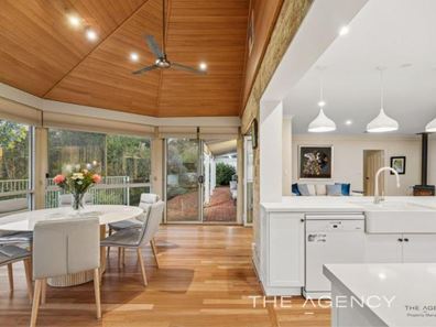 14 Parkway, Swan View WA 6056