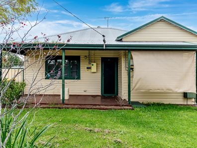 32 Congdon Avenue, Pinjarra WA 6208