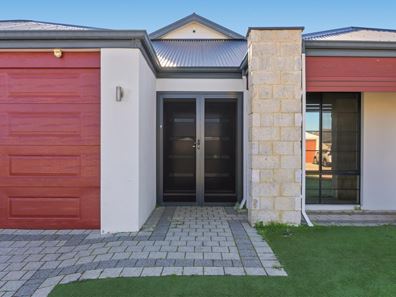 22 Laggan Road, Canning Vale WA 6155