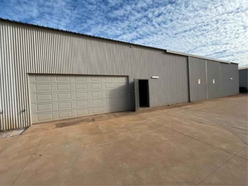 3/8 Decastilla Street, Minyirr